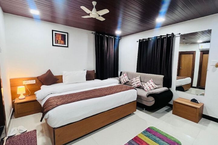 Room 5 of 22