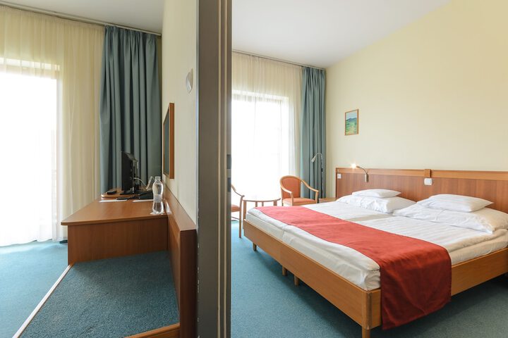 Room 14 of 51