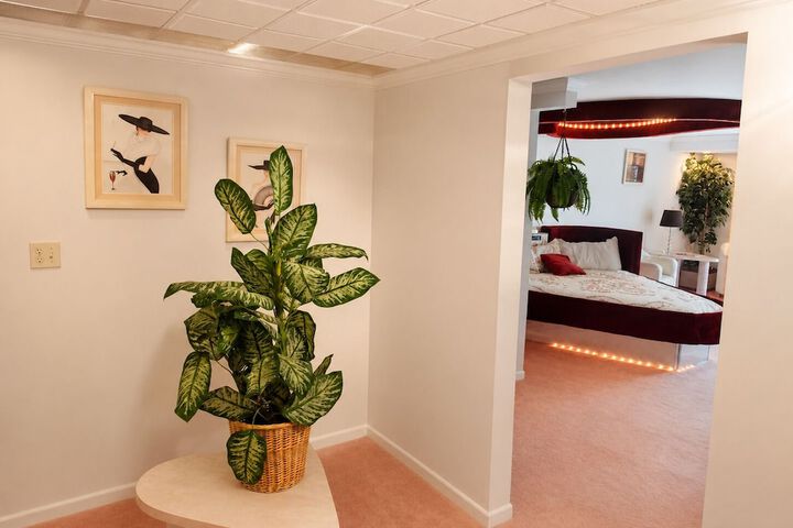 Room 15 of 23