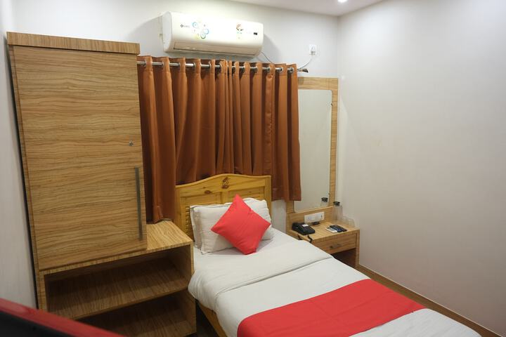 Room 28 of 57