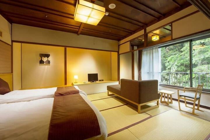 Room 15 of 70