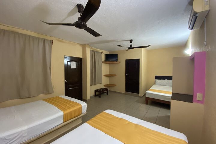 Room 16 of 30