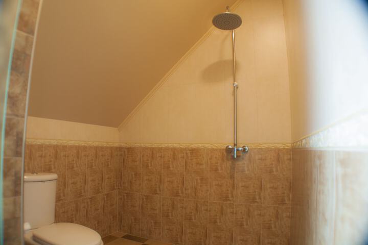 Room 36 of 60