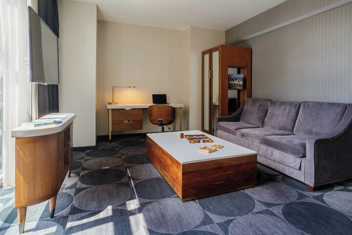 Room 30 of 134