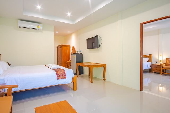 Room 18 of 38