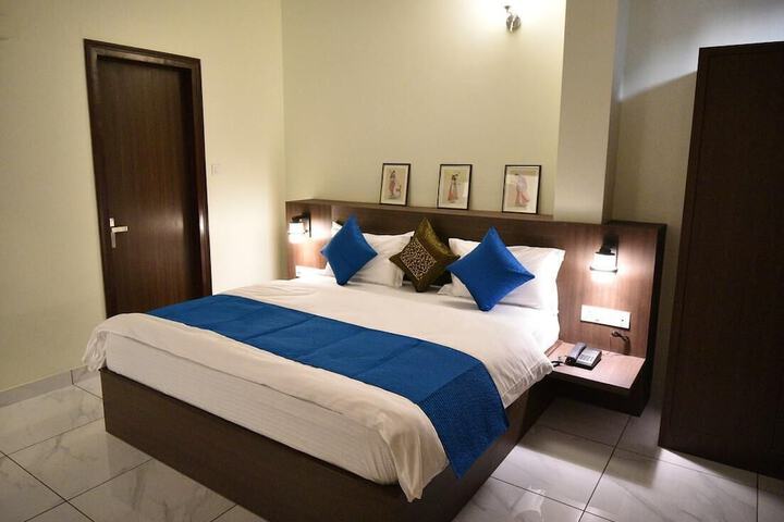 Room 10 of 47