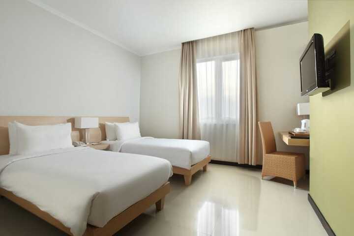 Room 6 of 38