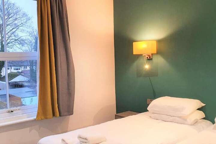 Room 20 of 36