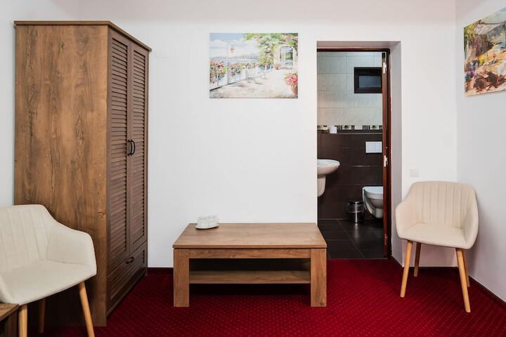 Room 39 of 191