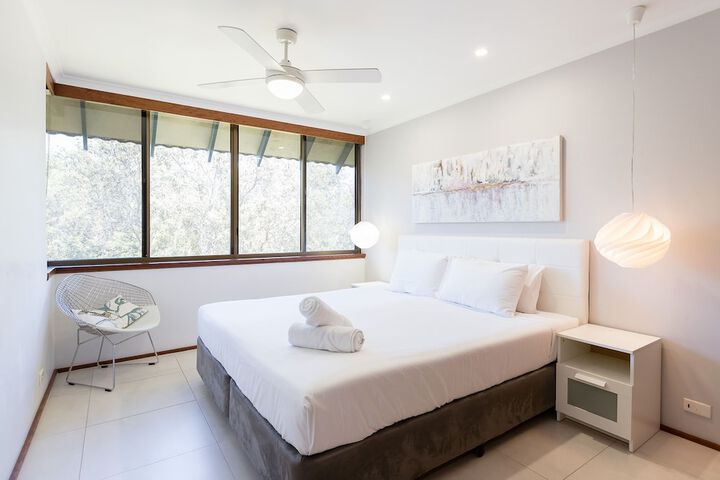 Room 6 of 22