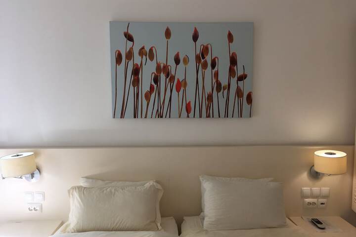 Room 3 of 26