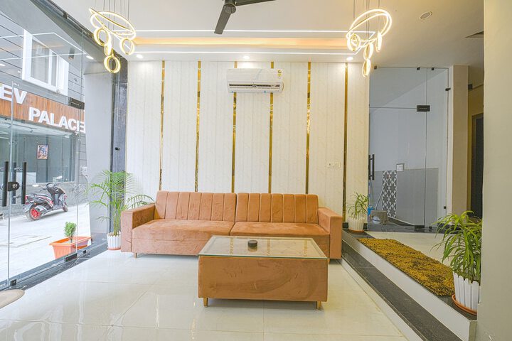 Hotel Interior 16 of 38