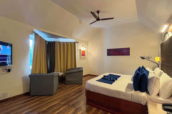 Room 35 of 60