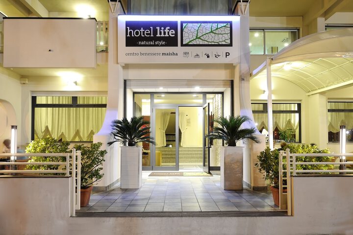 Hotel 48 of 57