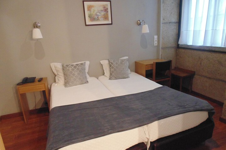 Room 9 of 56
