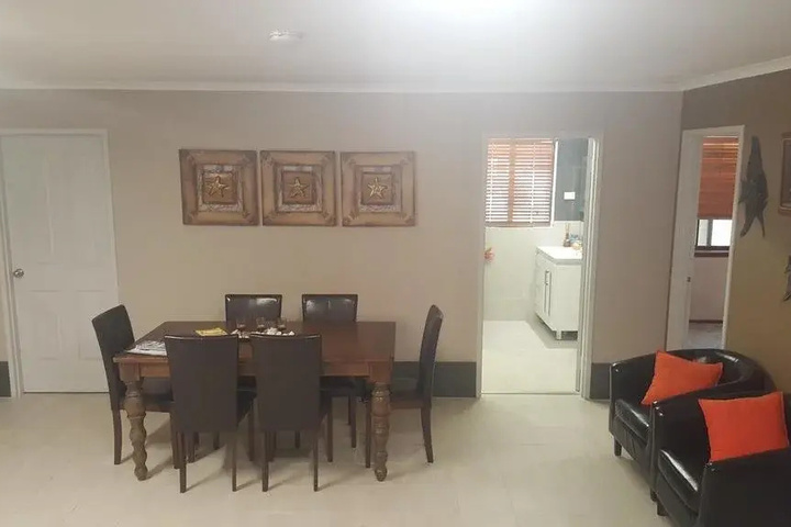 Room 2 of 8