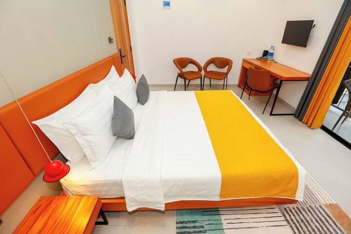 Room 16 of 30