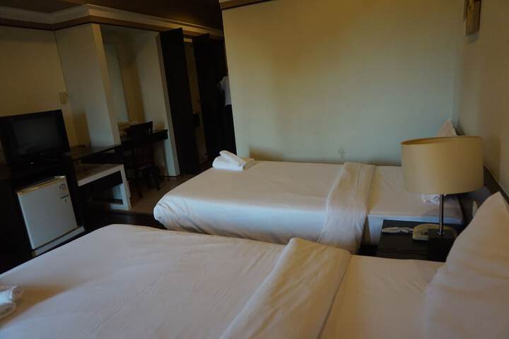 Room 13 of 52