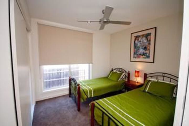 Room 6 of 19