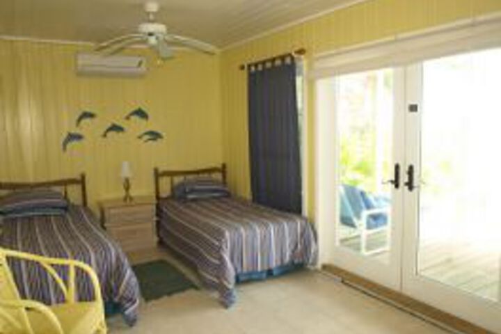 Room 12 of 16