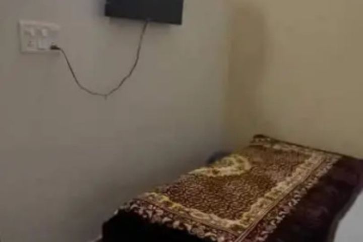 Room 2 of 11