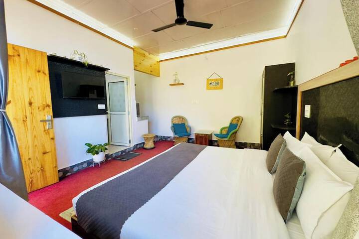 Room 25 of 51