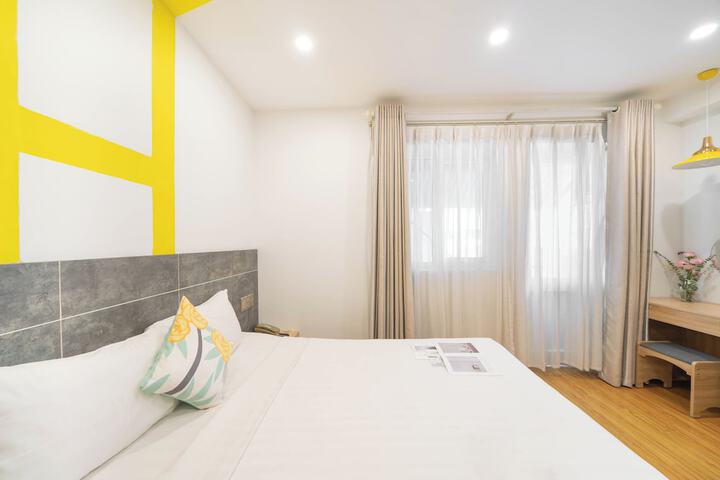 Room 34 of 82