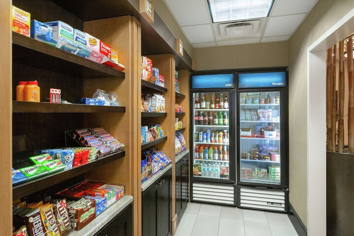 Snack bar