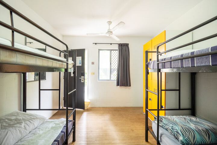 Room 35 of 63