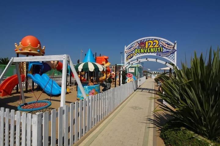 Beach 18 of 27