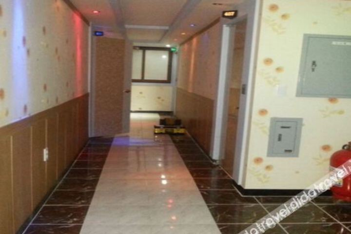 Hotel Interior 5 of 6