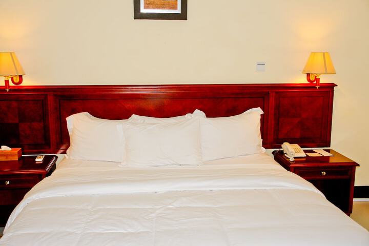 Room 12 of 71