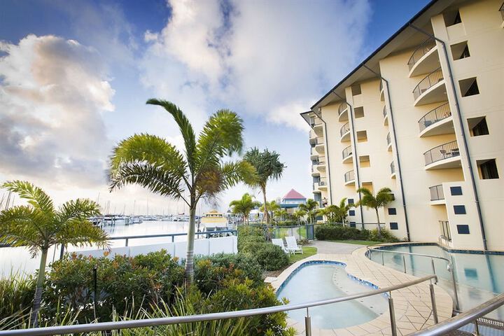 Pools & Facilities