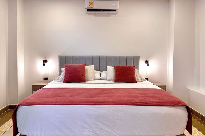 Room 3 of 26