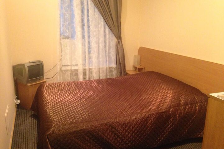 Room 4 of 31