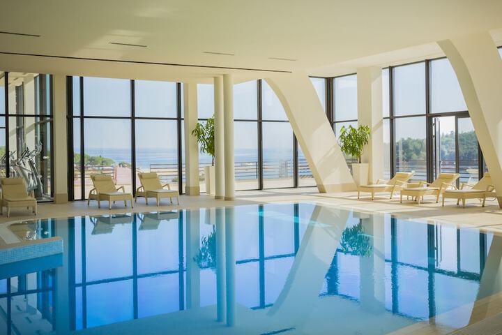Pool Hotel