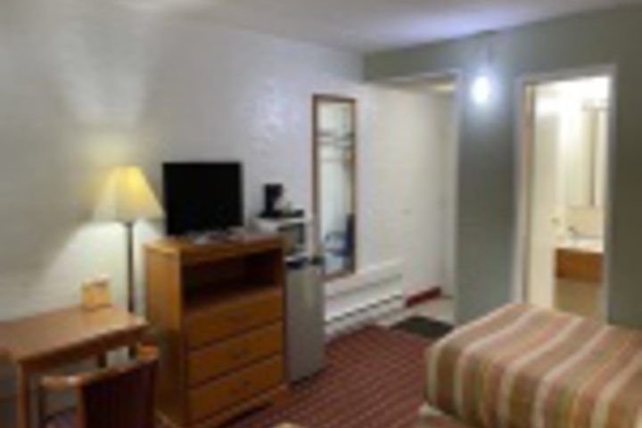 Room 145 of 228