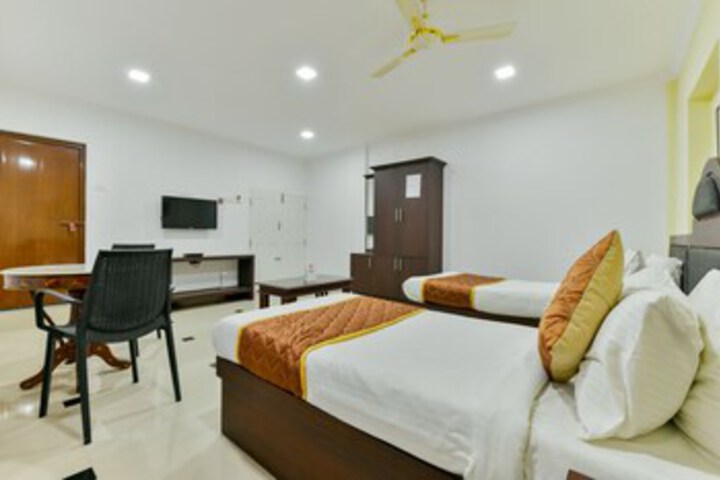 Room 18 of 33