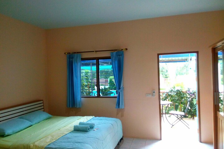 Room 5 of 61