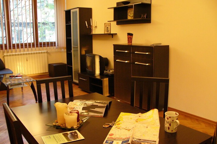 Room 7 of 13