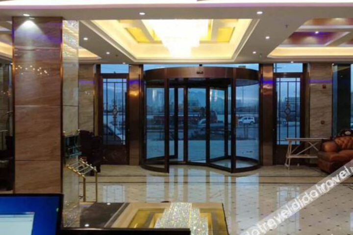 Hotel Interior 4 of 14