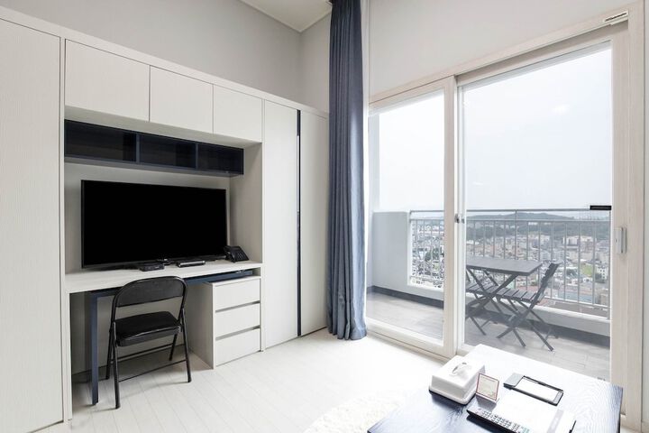 Room 7 of 29