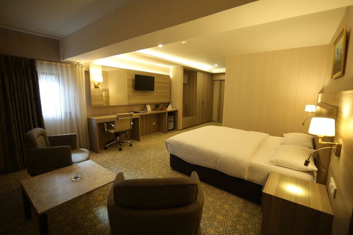 Room 2 of 13