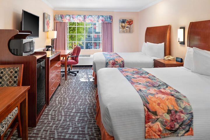 Room 10 of 36
