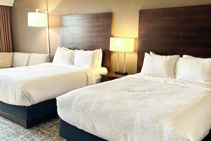 Room 45 of 100