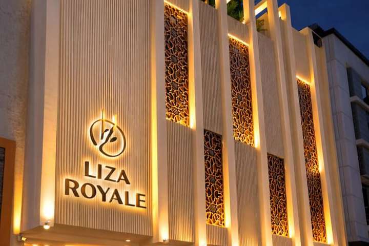 Liza Royale Hotel