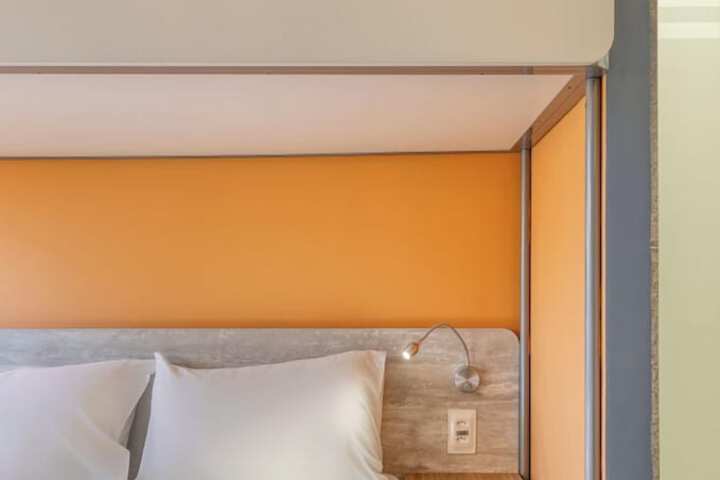 Room 18 of 43