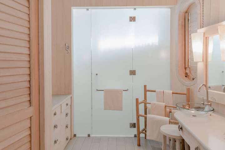 Room 204 of 307