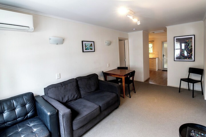 Room 53 of 108