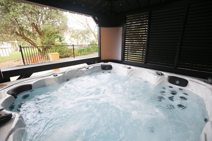 Spa 9 of 26